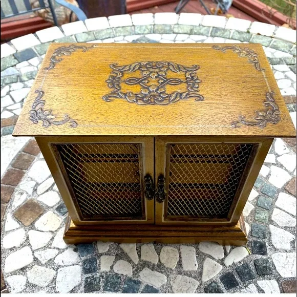 Italian Florentine Regency Gold Cream Music Jewelry Box Dresser/Desk Vintage